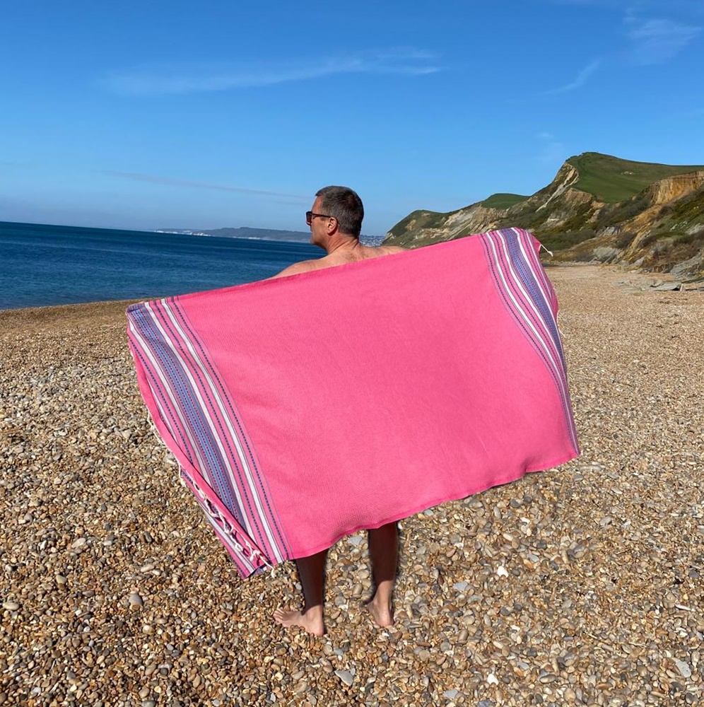 Capri fuchsia quick drying camping hammam towel